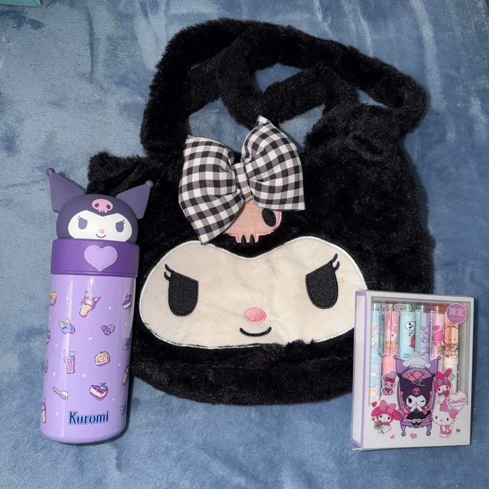 Kuromi‎ Sanrio water bottle and pen set